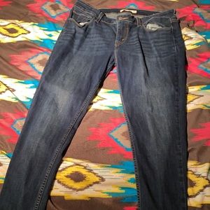Women’s levi’s (super skinny)